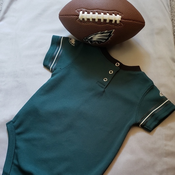 Clothed - Picture 3 of 3